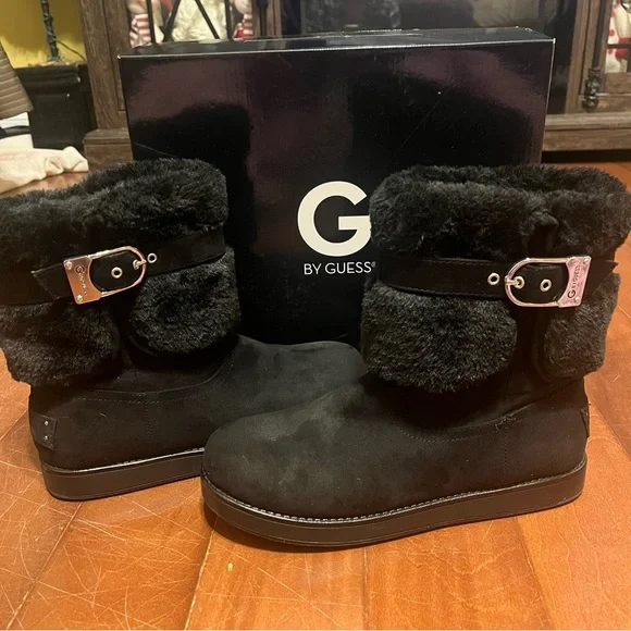 G by Guess Black Fur-Lined Boots - Picture 4 of 6